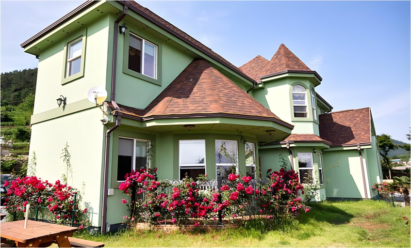 Others 5, namhe everose pension, Namhae