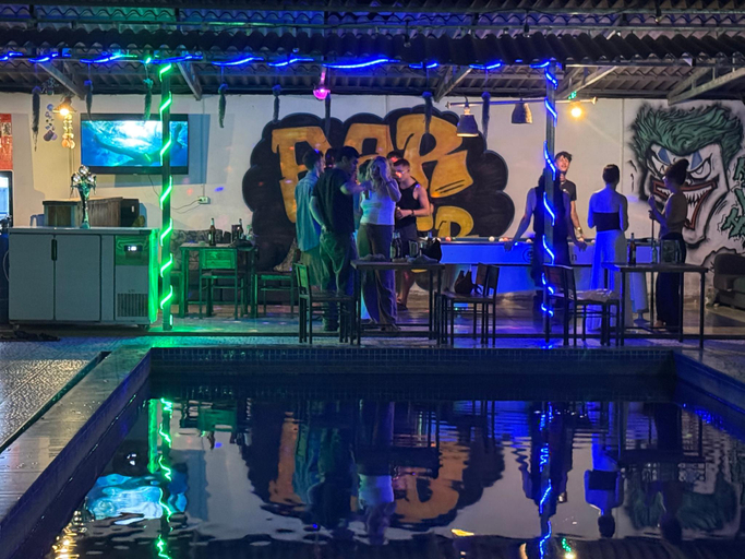 Sport & Beauty 4, Santi Villa, Vangvieng