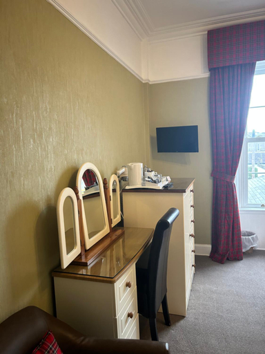 Others 5, Daviot Guest House, South Ayrshire
