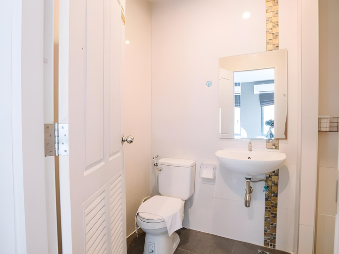 Bathroom 3, Debua Mahasarakham, Muang Maha Sarakam