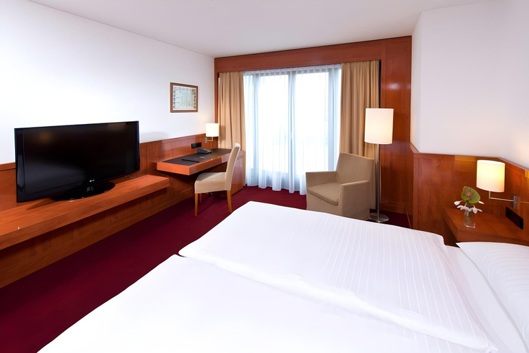 Bedroom 3, Angleterre Hotel Berlin, Berlin