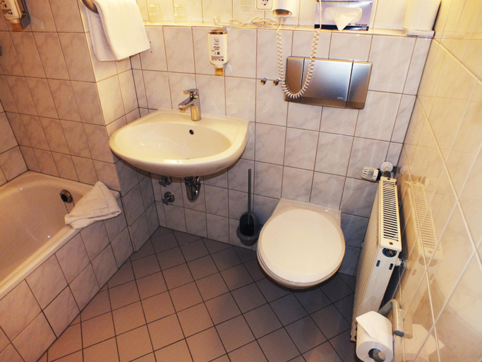 Bathroom 3, Werrapark Aktiv Hotel Am Sommerberg, Hildburghausen