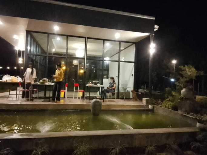 Food & Drinks 5, M Grand Naka View, Bung Khong Long
