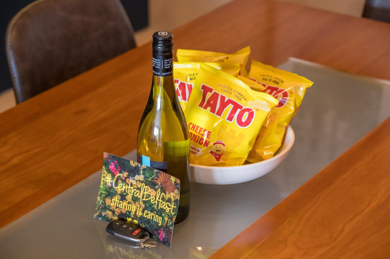 Food & Drinks, Central Belfast Apartments: Park Avenue, Belfast