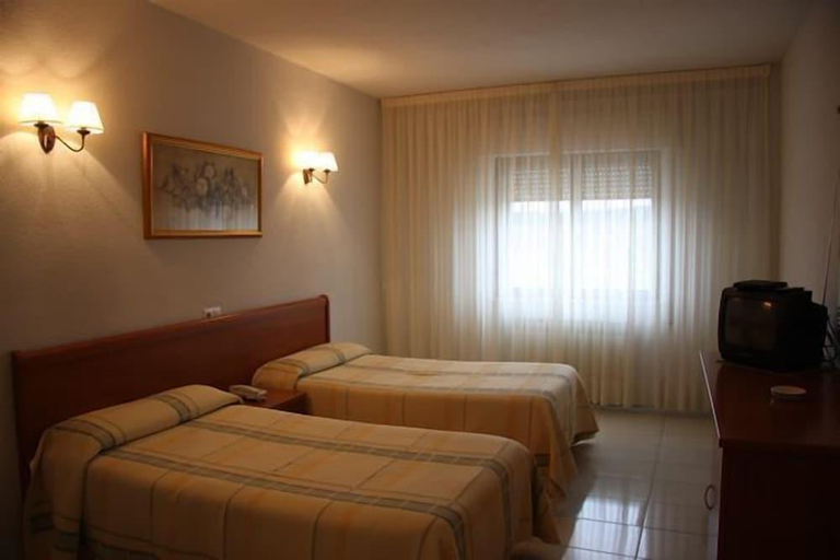 Bedroom 2, Hotel Alameda, Salamanca