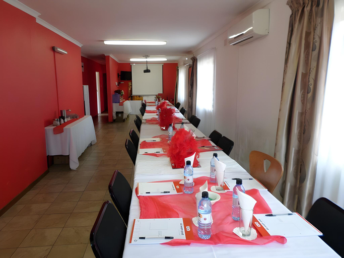 Food & Drinks 5, Lalakhona Lodge, Sisonke