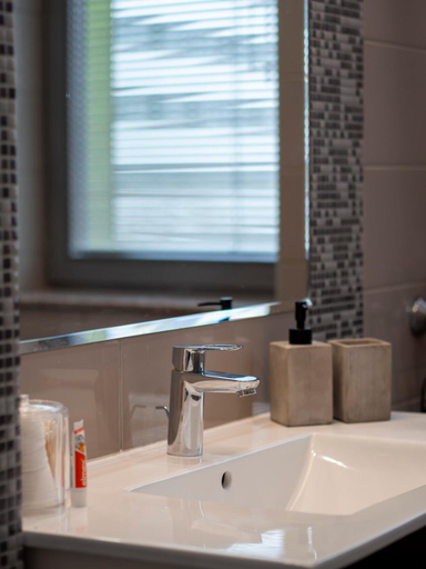 Bathroom 2, Bulgaria Mall Apartment FREE Fitness & Spa Pass, Stolichna
