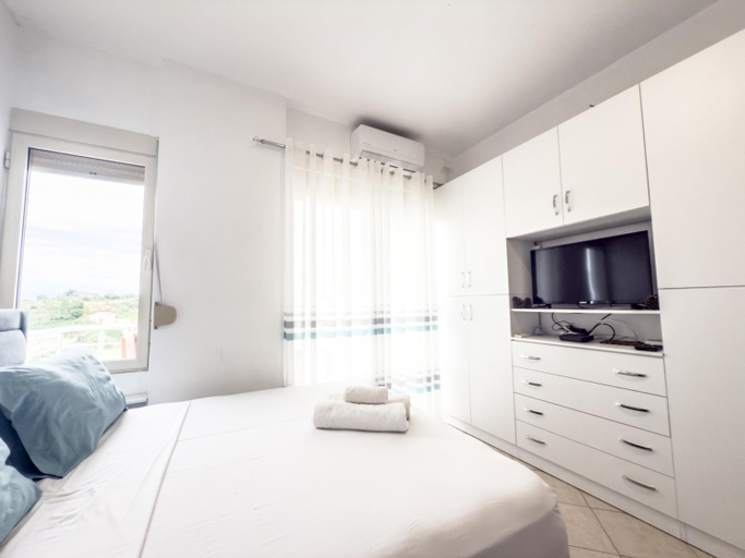 Bedroom 1, LunaSol seaside Apartments, Durrësit