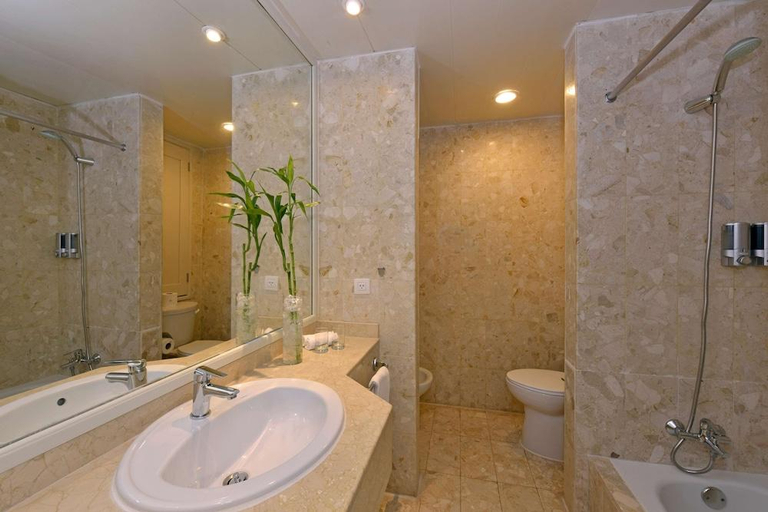 Bathroom 4, イベロスター ウェーブス ドミニカーナ - オール インクルーシブ, Salvaleon de Higuey