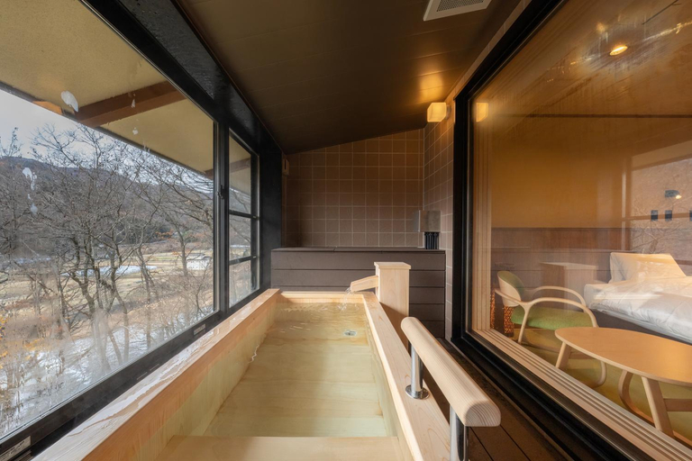 Bathroom 5, Senkyou, Numata