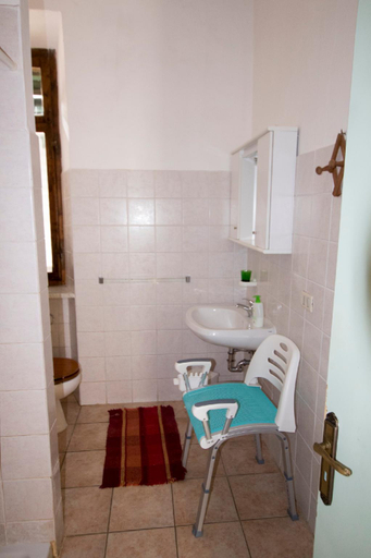 Bathroom 3, Tuscan Rustic Apartment, Grosseto