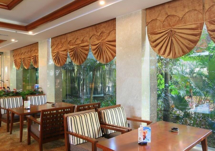 Food & Drinks 4, Xishuangbannna Ramada Plaza, Xishuangbanna Dai