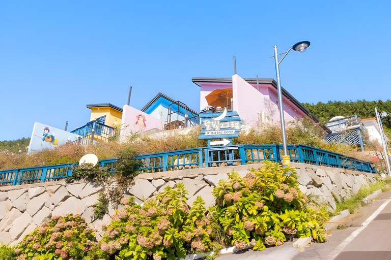 Exterior & Views 1, Moonlight 2gram Pool Villa Pension, Namhae