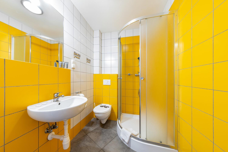 Bathroom 3, Elemels Planet, Cieszyn