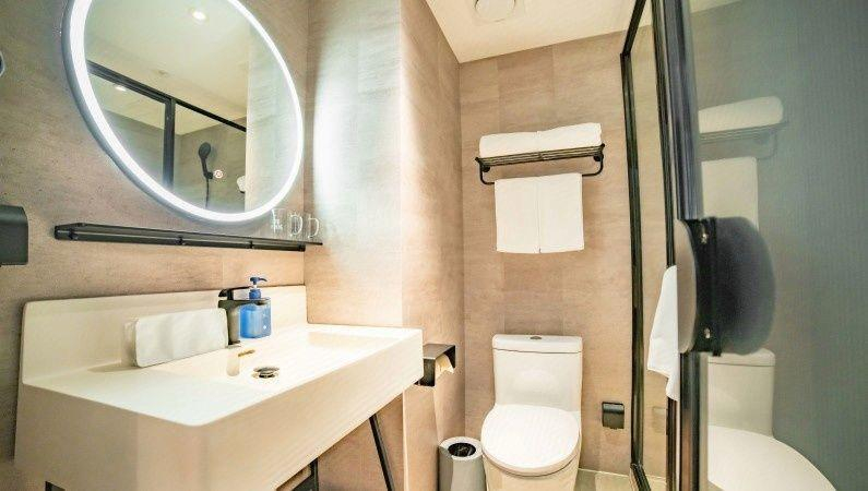 Bathroom, Hanting Hotel Linyi Linshu County, Linyi