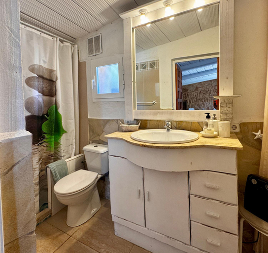 Bathroom 2, Finca Es Velar, Baleares