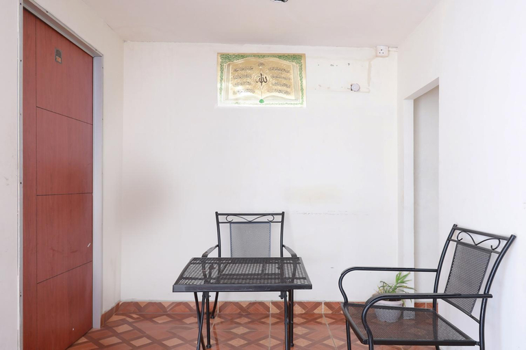 Public Area 2, Hotel O Octav Homestay, Batam