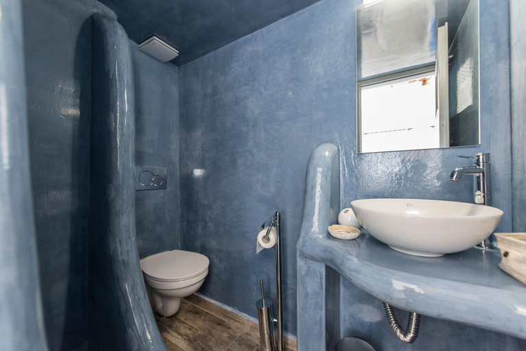 Bathroom 2, Maryloujohn Villas, South Aegean