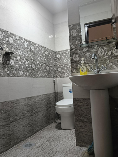 Bathroom 2, Bed And Breakfast Thamel Marg, Bagmati