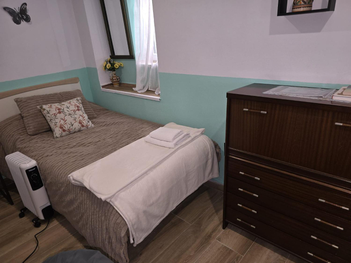 Bedroom 1, Habitaciones Casa Santander Playa Valdenoja, Cantabria