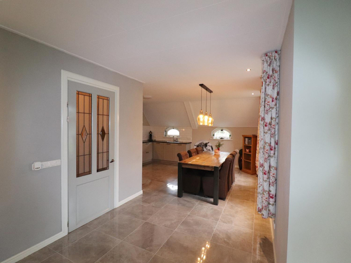 Others 4, Apartment in Kornhorn near Curringherveld, Grootegast