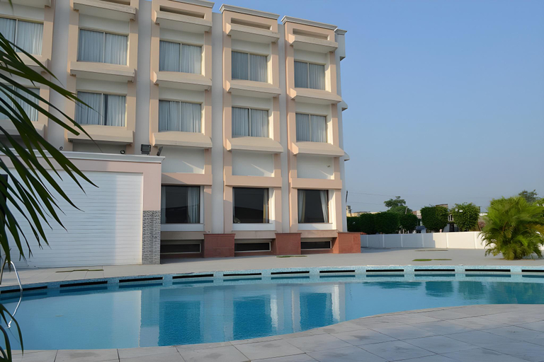 Sport & Beauty 2, Hotel Sobti Continental, Udham Singh Nagar