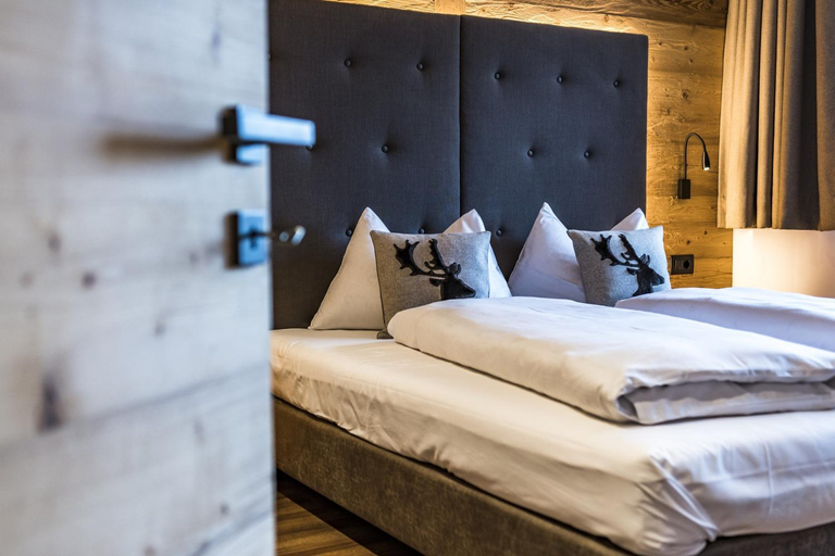 Bedroom 2, Apartments Grunnes, Bolzano