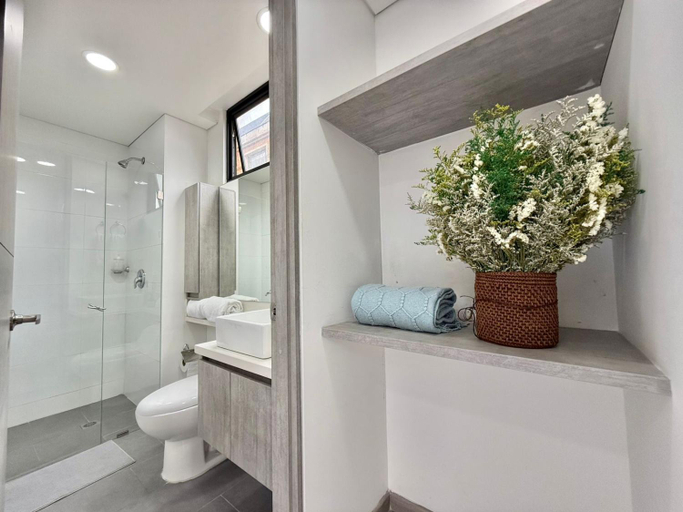 Bathroom 3, EspacioYa By Mario Rental Calle 100, Santafé de Bogotá