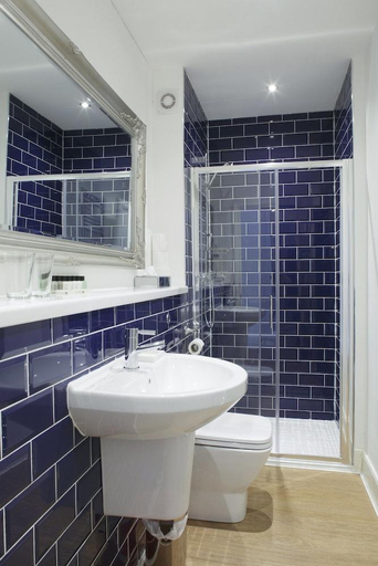 Bathroom 3, Hanover 71 Suites, Edinburgh