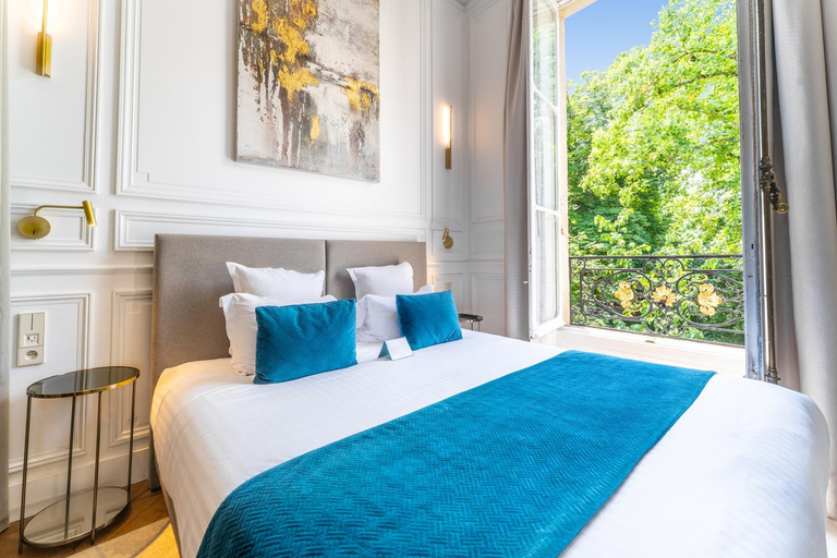 Bedroom 3, Maison Labruyère, Gironde