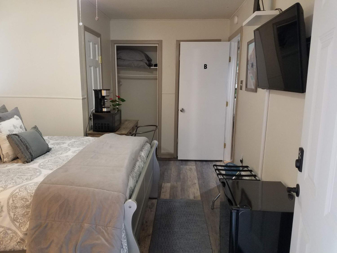 Bedroom 2, Home Away From Home, Travis