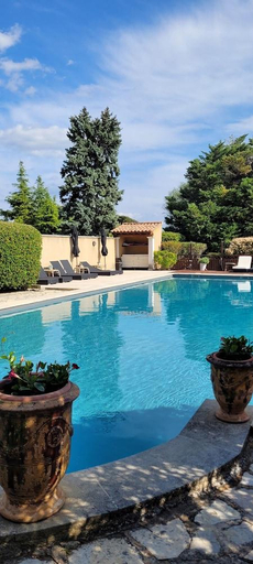 Sport & Beauty 2, Villa Liberty, Vaucluse