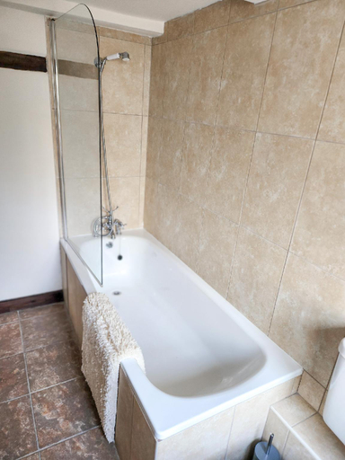 Bathroom 4, The New Inn, Somerset