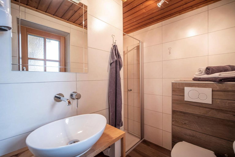 Bathroom 3, Pension Edelweiss, Kufstein