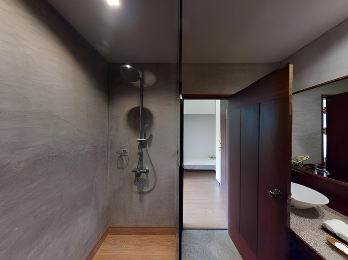Bathroom 5, Ma Villa, Pak Chong