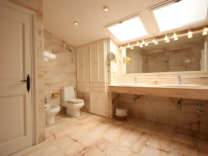 Bathroom 4, Can Borrell Villa Carmen, Barcelona
