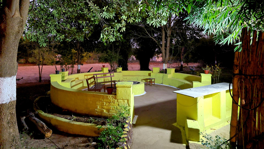 Others 5, Kanha Resort, Mandla