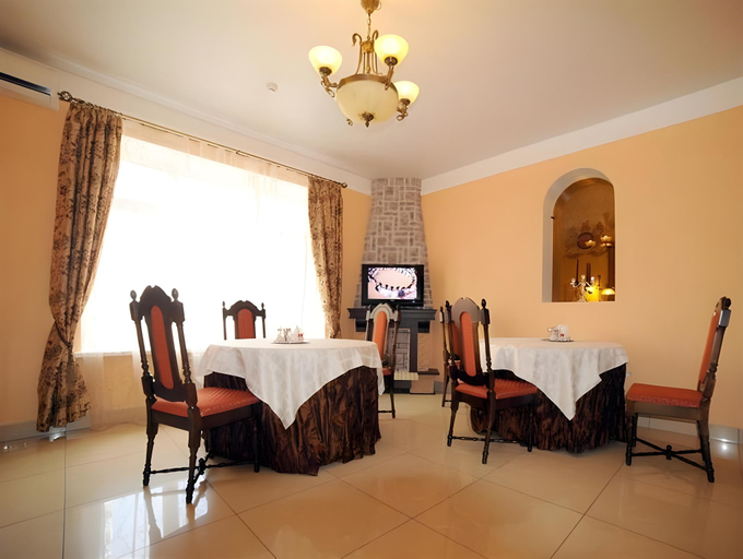 Food & Drinks, Boutique Hotel London City, Penza