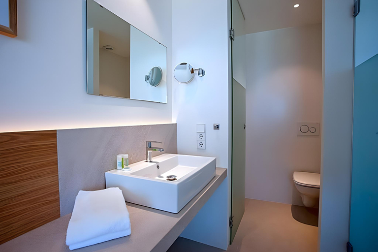 Bathroom 5, AYA Seahotel, Baleares