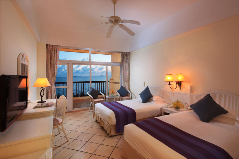 Bedroom 3, Sanya Golden Phoenix Sea View Hotel, Sanya