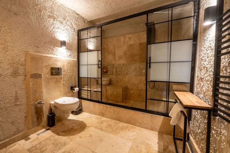 Bathroom 3, Mysterious Cave Suites, Nevşehir
