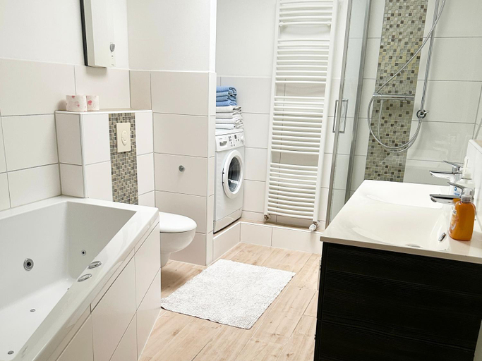 Bathroom 2, Work & Stay Troisdorf, Rhein-Sieg-Kreis