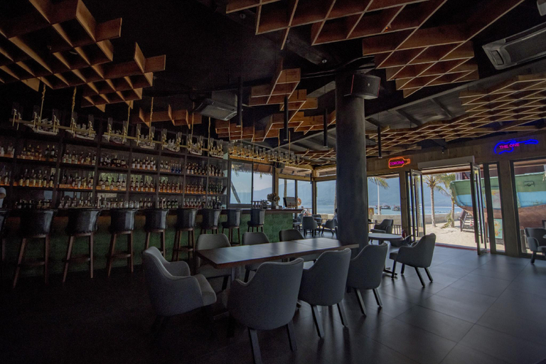 Food & Drinks, Boundary Island Sea Fishing Club, Hainan