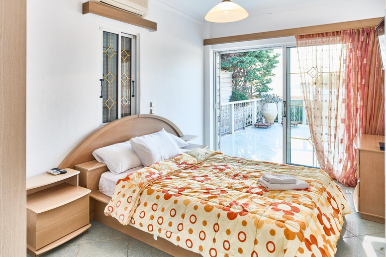 Bedroom, The Mardim Villa, Attica