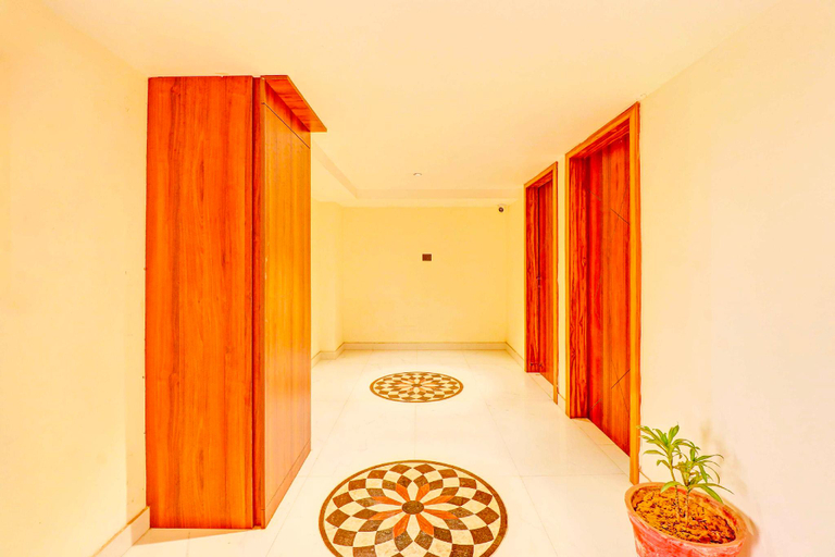 4, Townhouse Oak Patel Nagar Dehradun Railway Junction, Dehradun
