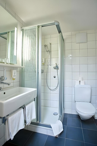 Bathroom 4, Hotel Bristol AG, Zürich