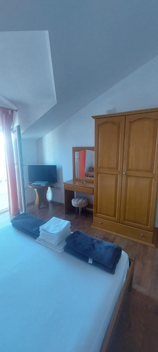 Others 3, Apartments Ticinovic, Dugi Rat