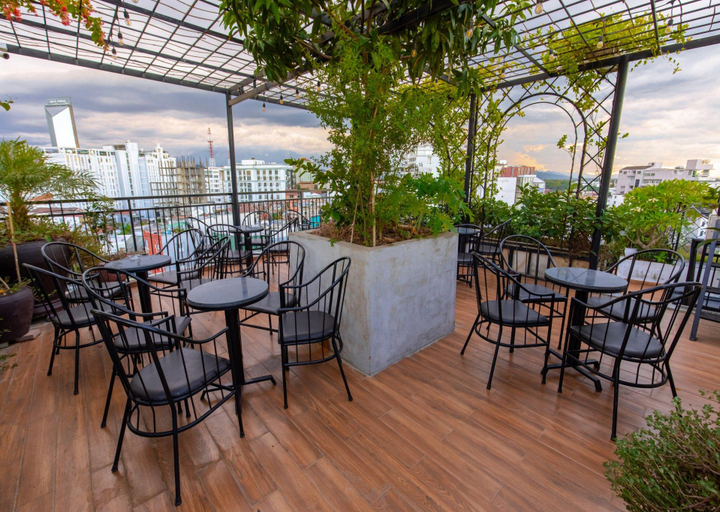 Food & Drinks 5, Jade Scene Hotel, Huế