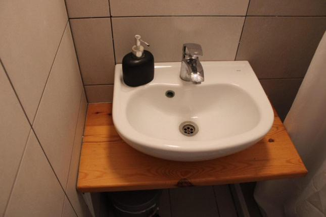 Bathroom 5, LaCasa Garden, Thessaly