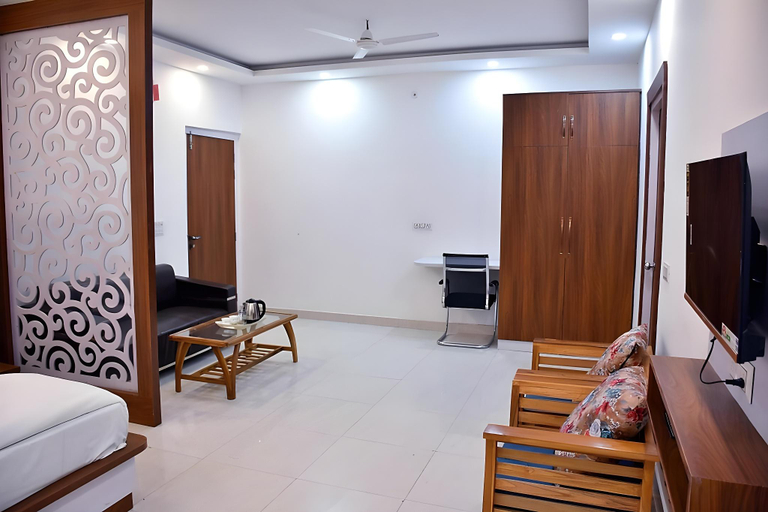 Others 4, Advent Hotel, Gautam Buddha Nagar